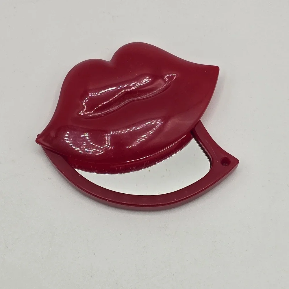 Vtg Lip Shaped Compact Pocket‎ Mirror By Blistex